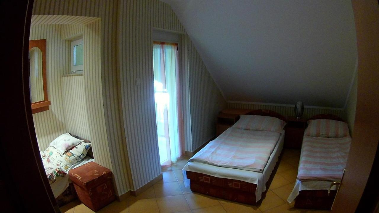Abigel Vendeghaz Hotel Harkány Екстериор снимка